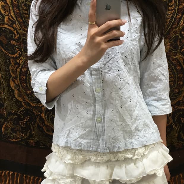 펀칭 스카이블루 셔츠