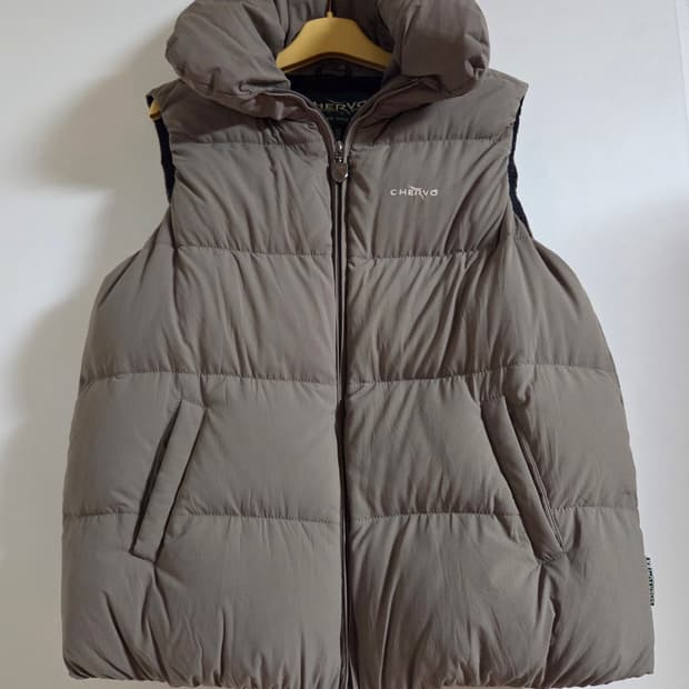 CHERVO 쉐르보 골프 구스 패딩 조끼