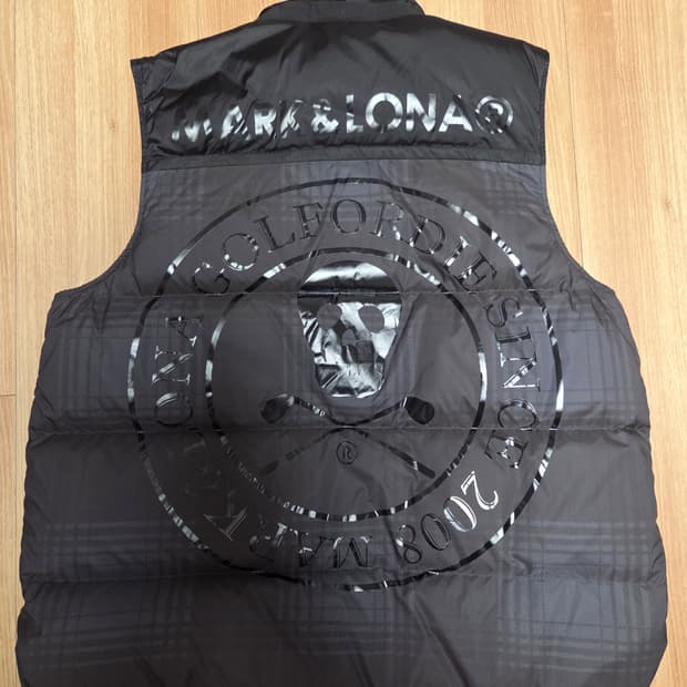 마크앤로나 조끼패딩 팝니다!