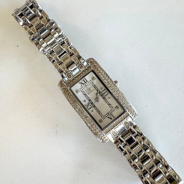  빈티지 클래식 주얼리 큐빅 워치