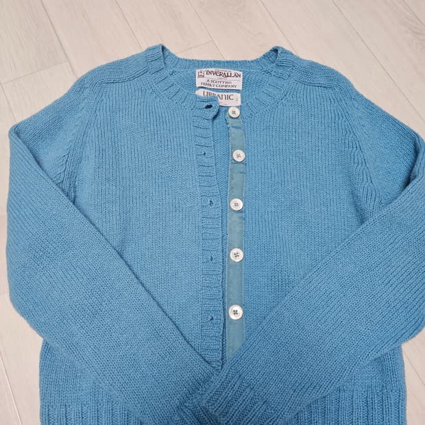 얼바닉 30 제인가디건 블루