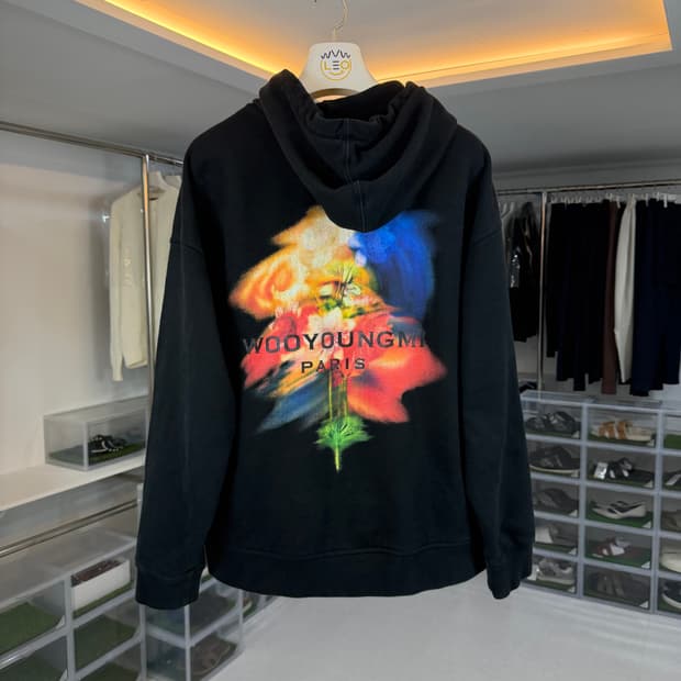 [리오브전포점] 우영미 스웨잉 플라워 백로고 후드 50