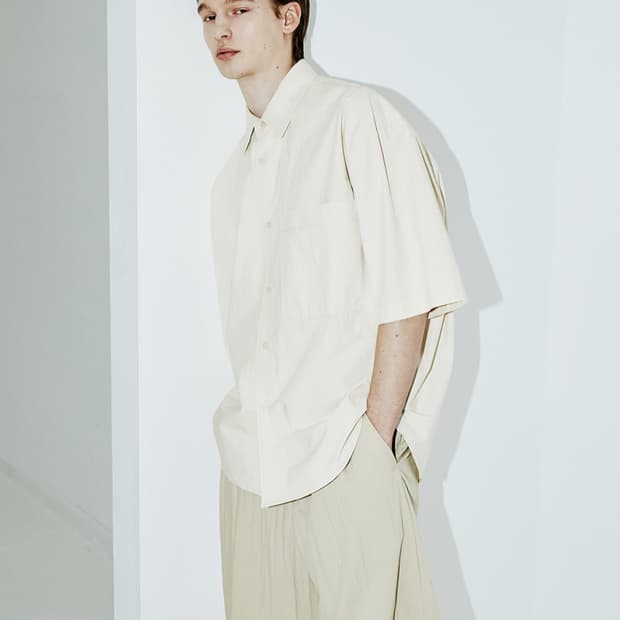 아르반 Areuban 오버핏 하프 셔츠_라이트 베이지 M사이즈