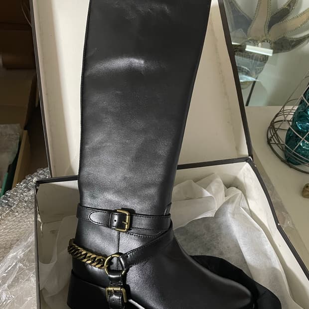 알렉산더 맥퀸 롱부츠 35 사이즈