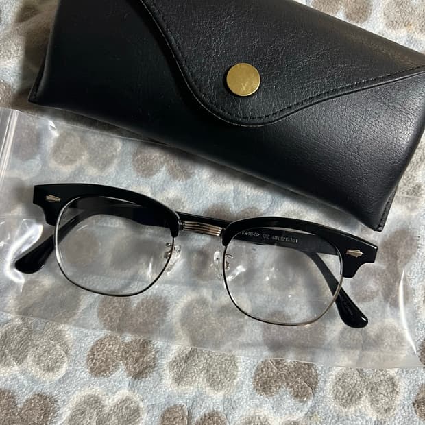 앰버옵티컬 행크 48 블랙실버 하금테