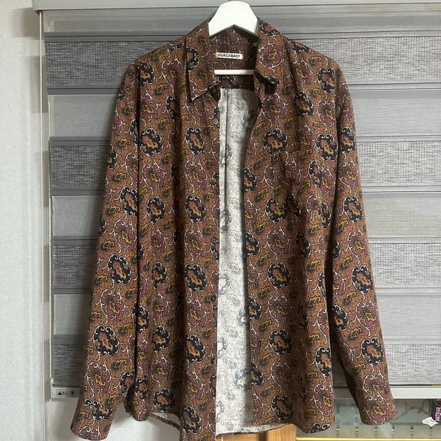 아워레가시 셔츠