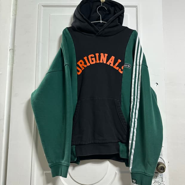 아디다스 모던 레트로 후드티