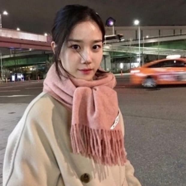 정품 아크네 스튜디오 머플러 로즈멜란지, 버블검 각각