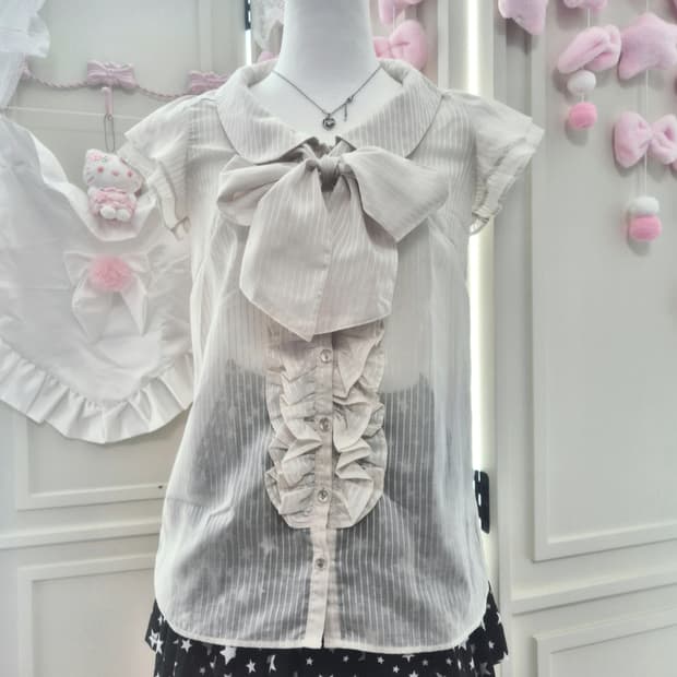 러플 리본 스트라이프 블라우스 히메갸루 공겜여주 라떼갸루