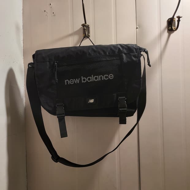 뉴발란스 메신저백 크로스백