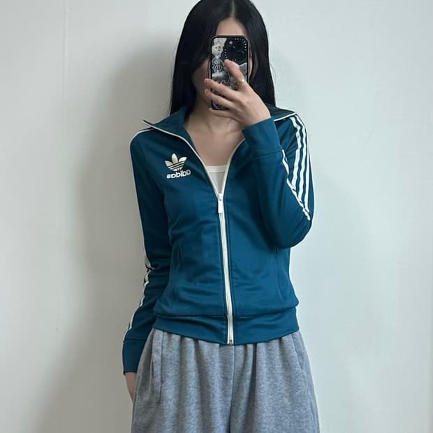 아디다스 유로파 네이비 트랙탑 져지