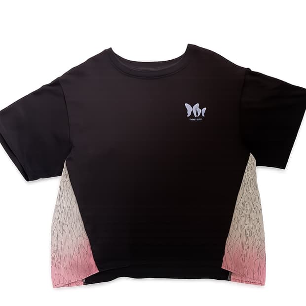     Demon Slayerx귀멸의 칼날 나비 반팔 티셔츠