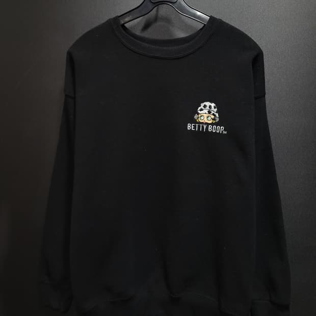 BETTY BOOP 베티붑 자수로고 입체 백로고 빅로고 오버핏 맨투맨 