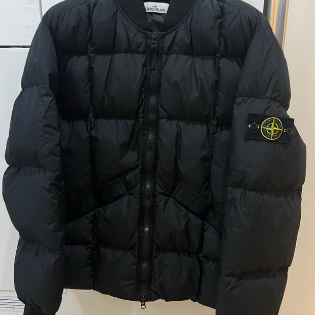 스톤아일랜드 크링클랩스 논후드패딩 xl (새상품급)