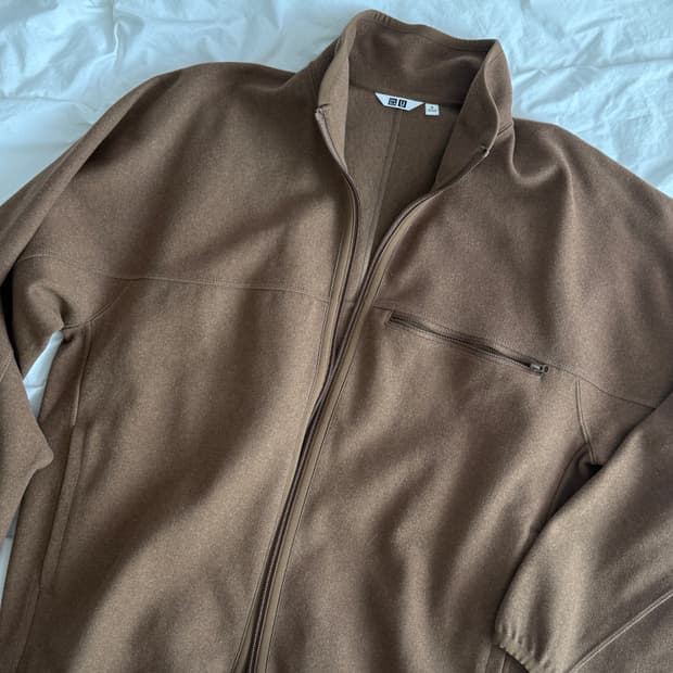 유니유 브러시드저지집업블루종