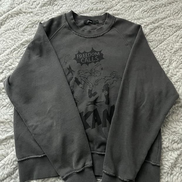 Freedom Printed Raglan Sweatshirt