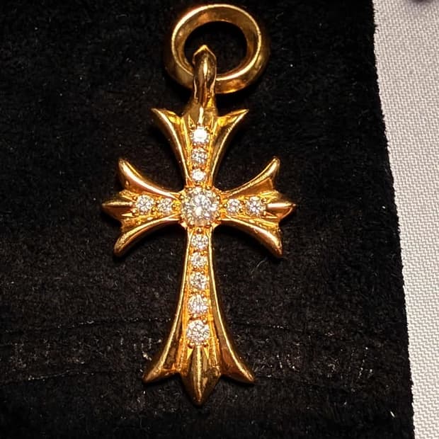 크롬하츠 22k 타이니 크로스 파베