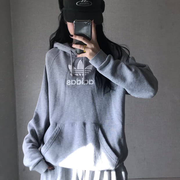 아디다스 그레이 빅로고 후드티