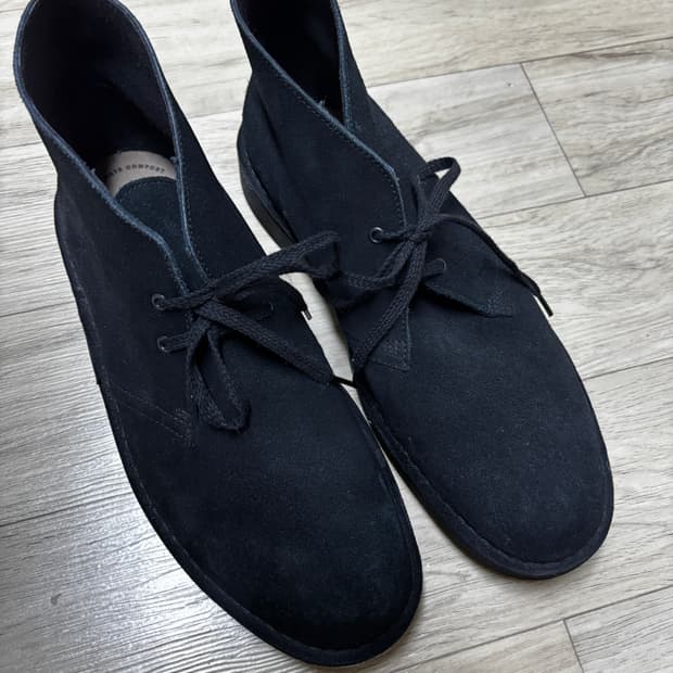 클락스 스웨이드 처카부츠 블랙