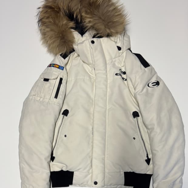 여성 아이더 Eider 덕다운 스투키 화이트 후드 패딩 점퍼