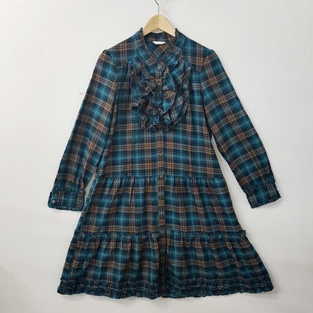 MENU 010 프릴 체크 원피스