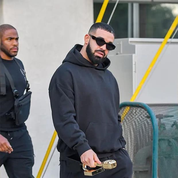 Retrosuperfuture Drew Cat-eye Sunglass