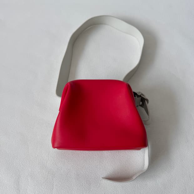 오소이(OSOI) 멀티컬러 브로트백