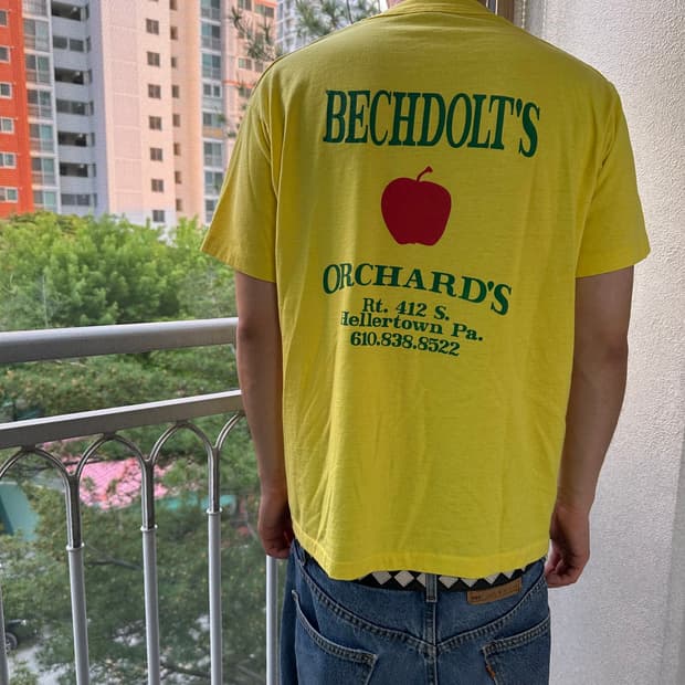 90s Apple Vintage Tee