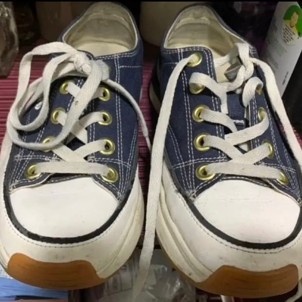 한정판 엄브로220 한소희 강민경 스니커즈 진네이비 최상