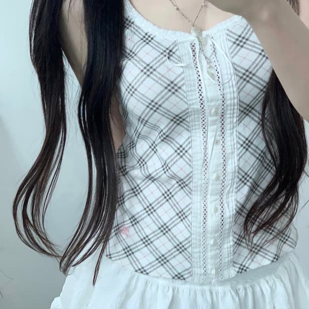 버버리 블루라벨 대대장 레이스 나시 모리걸 슬리브리스