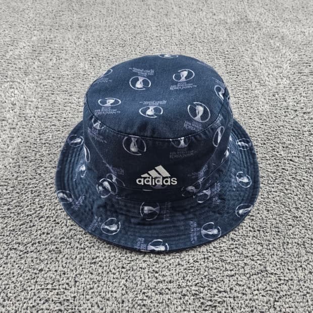 아디다스 2002 피파 월드컵 기념 버킷햇 ( OS ) / 11011