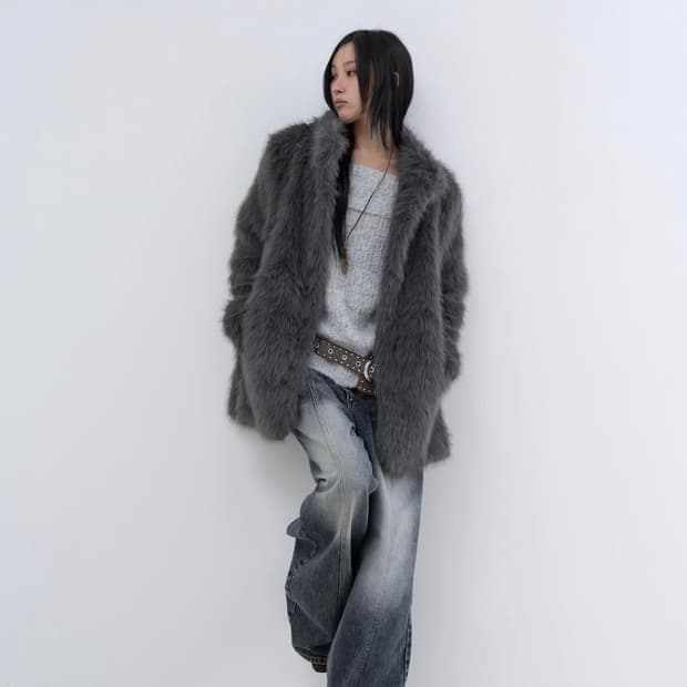 로웨어 Fur jacket gray