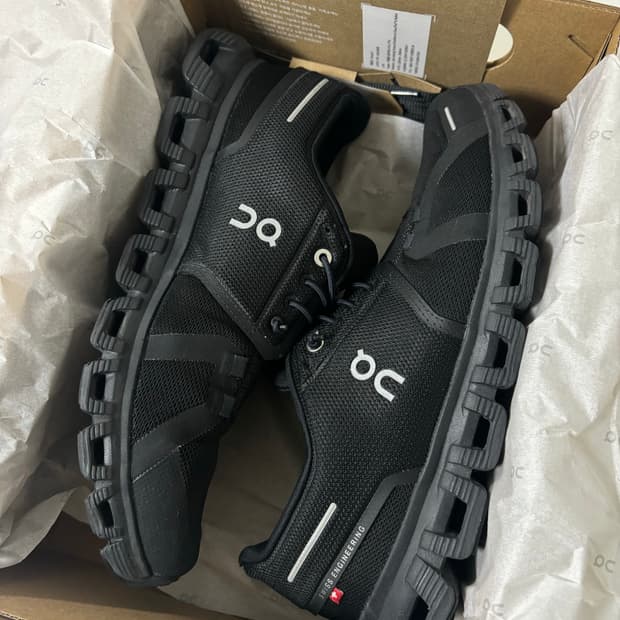 온러닝 클라우드 6 블랙