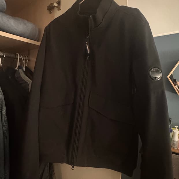 Cp컴퍼니 봄버 (크림구매) 50사이즈