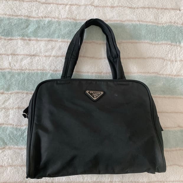 프라다 가방 볼링백