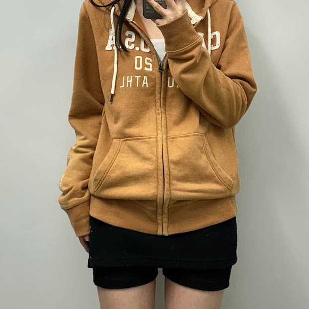 후아유 y2k 와투케 베이지 후드집업