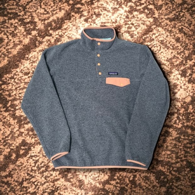 파타고니아 라이트웨이트 신칠라 스냅-T 플리스 풀오버 니켈