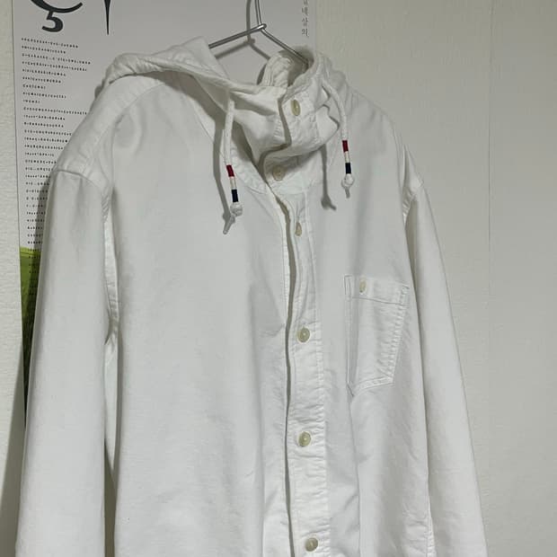 빔즈 화이트 후드 와이어 셔츠