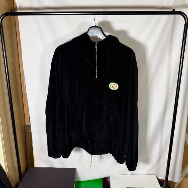 구찌 GG 패치 로고 셔닐 벨벳 아노락 후드 자켓 