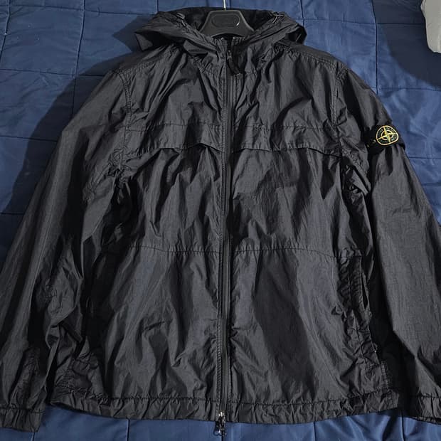 스톤아일랜드 24ss 크링클랩스 후드 바람막이자켓 XL