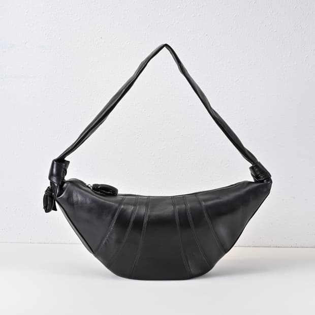 르메르 스몰 크루아상 백 소프트 나파 레더 블랙 판매