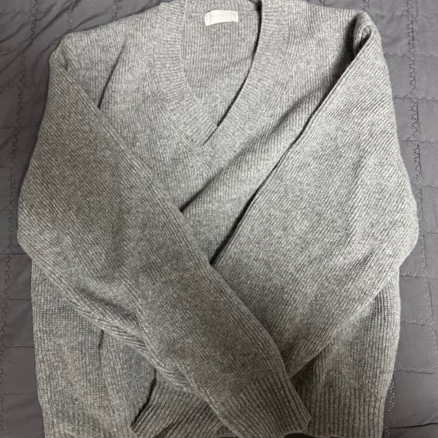 [48] 모마디자인 Moma 브이넥 니트