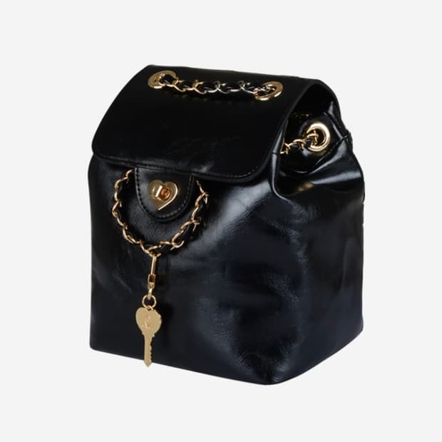 (새상품)한정판! 아노에틱 하트 클래식 백팩 위드 키링 블랙