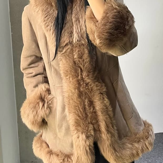 메이드 인 터키 램 무스탕