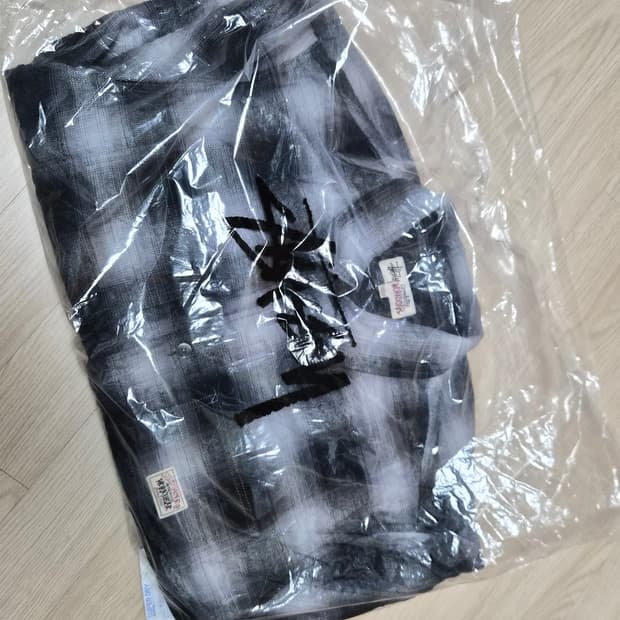 Stussy quilted plaid shirt jacket 스투시 