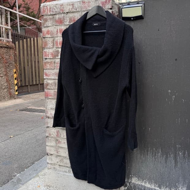 Zucca 주카 비대칭 울 니트 가디건코트 