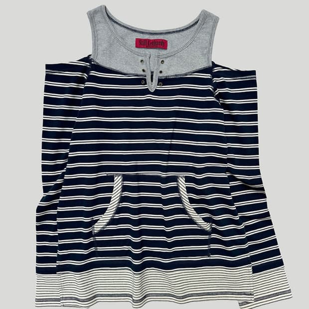 스틸레써디 OVERLOCKED OFF-SHOULDER T-SHIRT ST