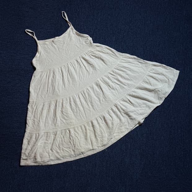 모리걸 화이트 나시 원피스