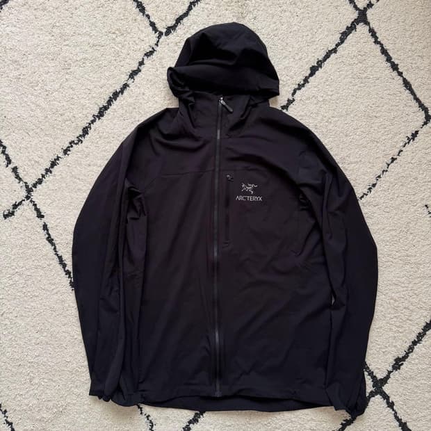 아크테릭스 스쿼미시 후디