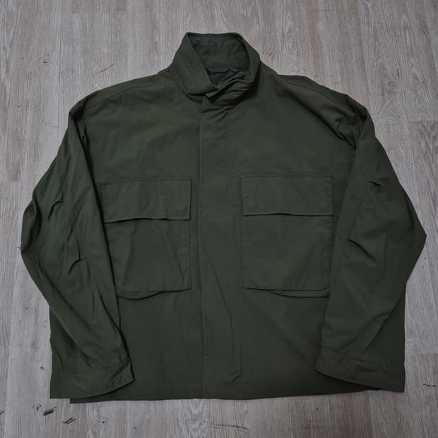 에잇세컨즈 카키 오버사이즈 숏파카 야상 필드자켓 L(100)